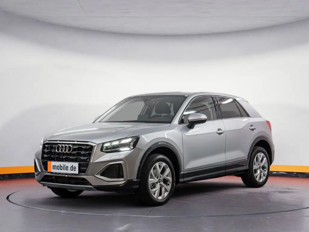 Photo 1 : Audi Q2 2024 Essence