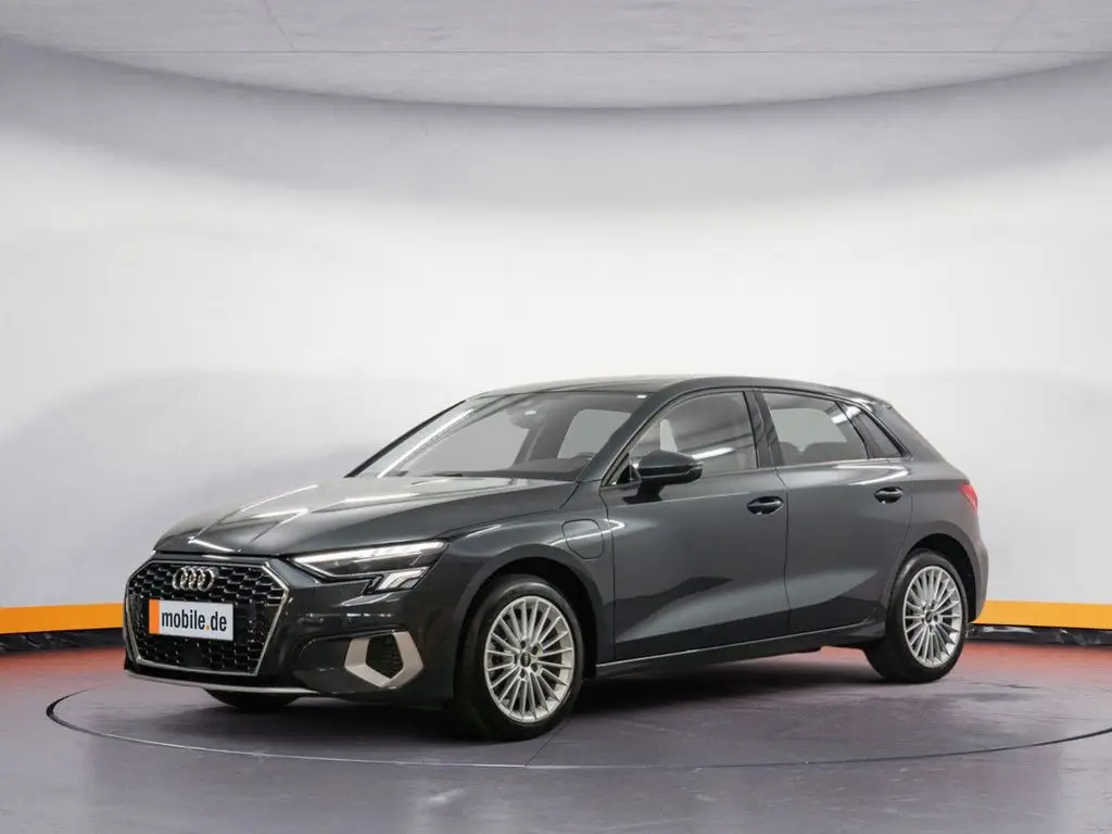 Photo 1 : Audi A3 2022 Hybrid