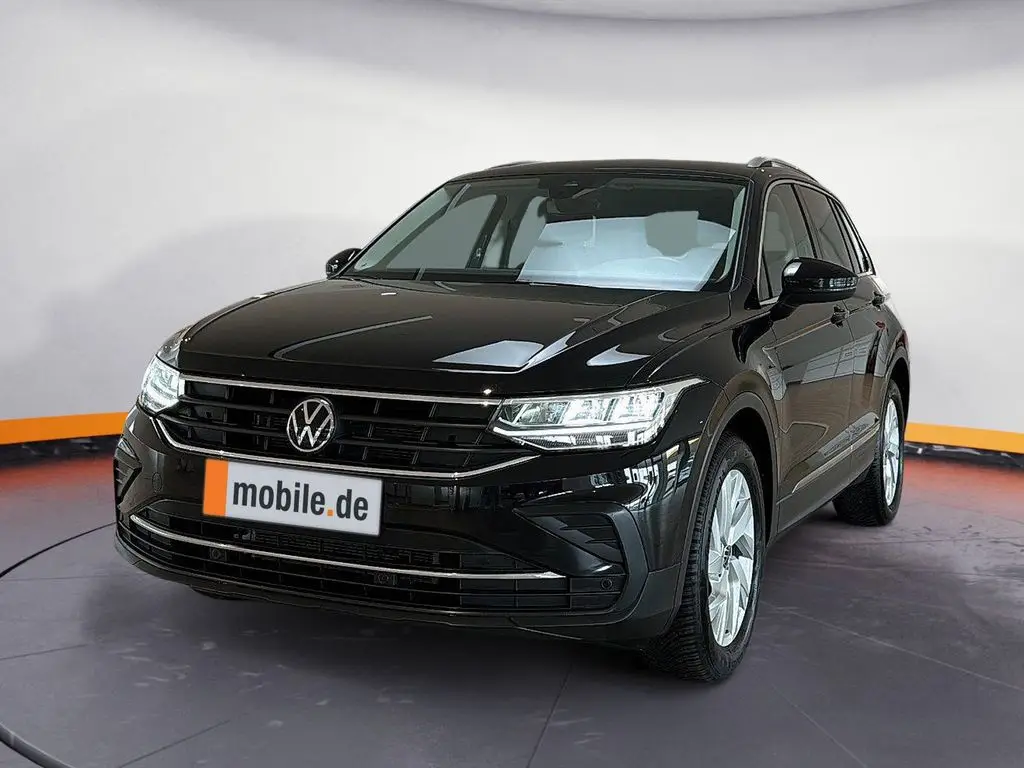 Photo 1 : Volkswagen Tiguan 2023 Petrol