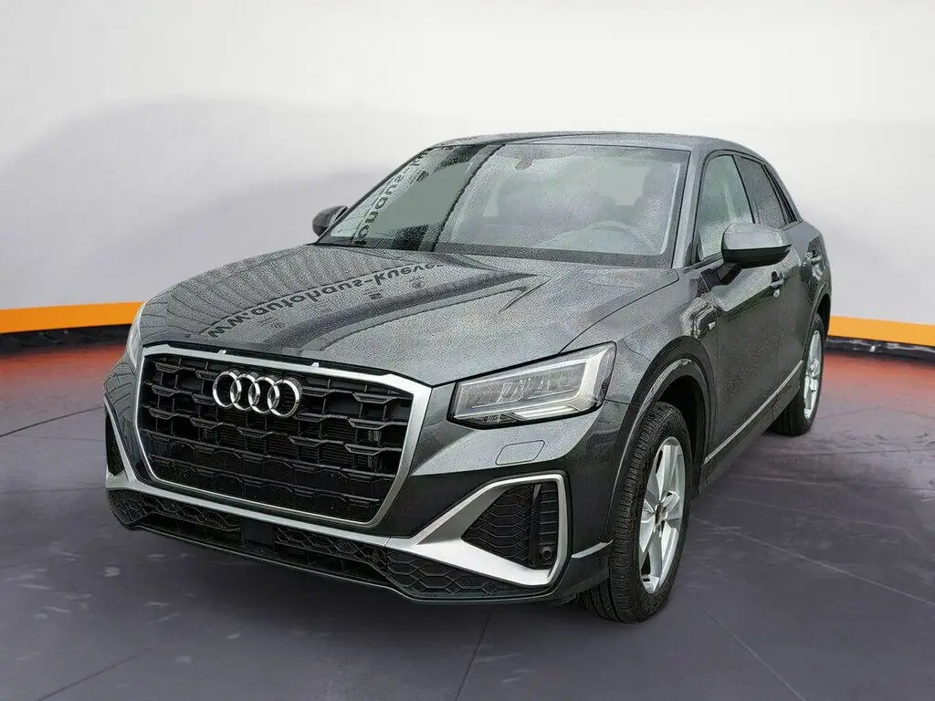 Photo 1 : Audi Q2 2024 Petrol