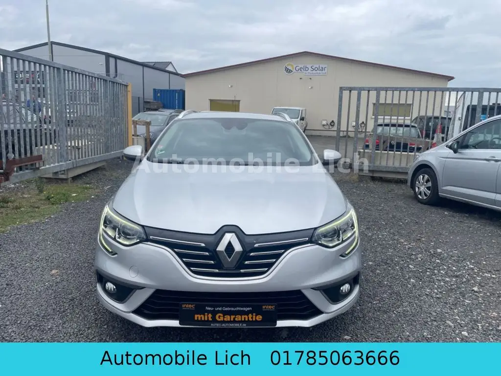 Photo 1 : Renault Megane 2017 Petrol