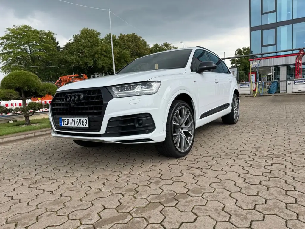 Photo 1 : Audi Q7 2019 Diesel