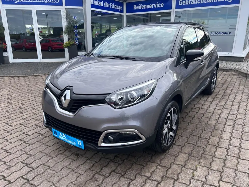 Photo 1 : Renault Captur 2017 Petrol