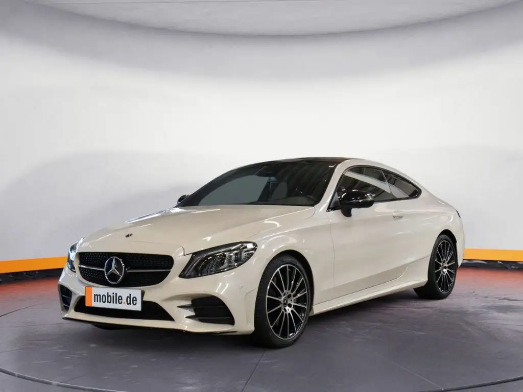 Photo 1 : Mercedes-benz Classe C 2022 Petrol