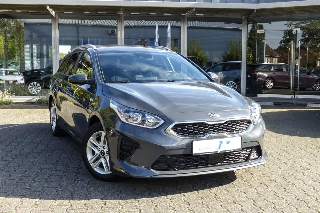 Photo 1 : Kia Ceed 2021 Petrol