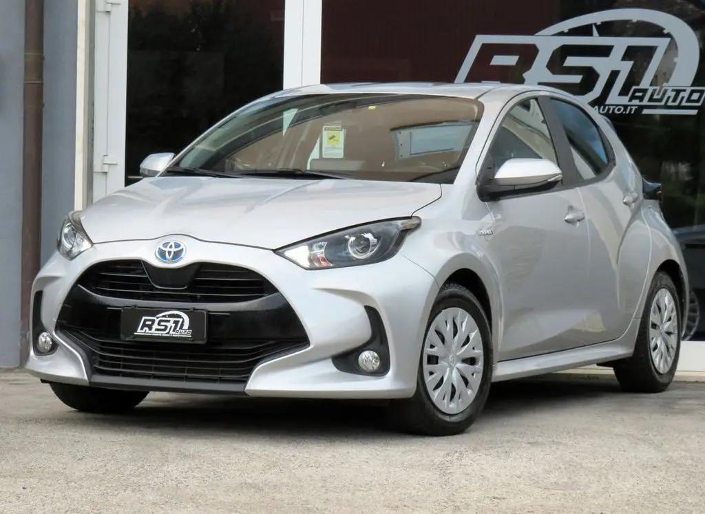 Photo 1 : Toyota Yaris 2021 Hybride