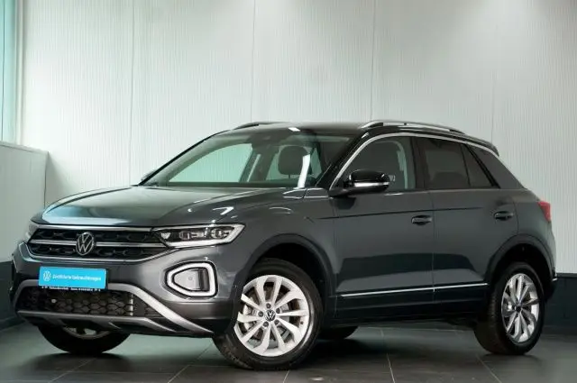 Photo 1 : Volkswagen T-roc 2023 Petrol