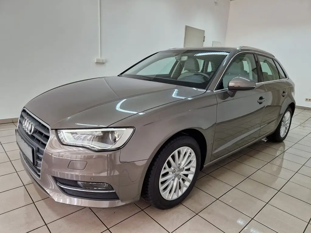 Photo 1 : Audi A3 2015 Petrol