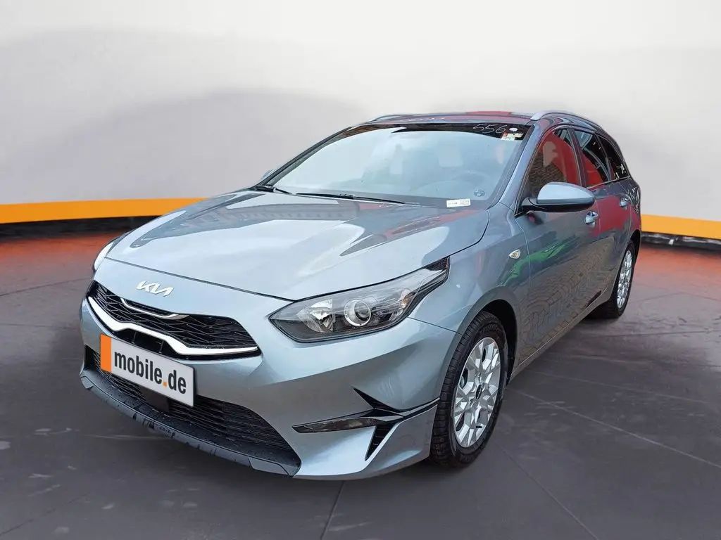 Photo 1 : Kia Ceed 2024 Petrol