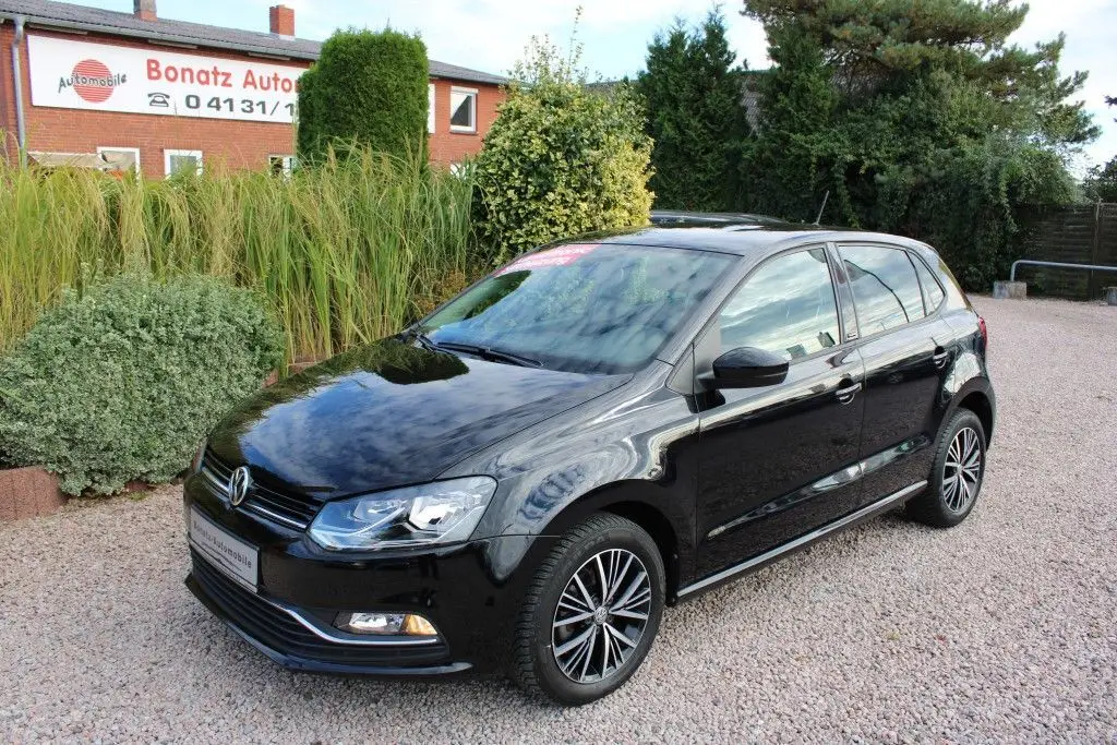 Photo 1 : Volkswagen Polo 2017 Petrol