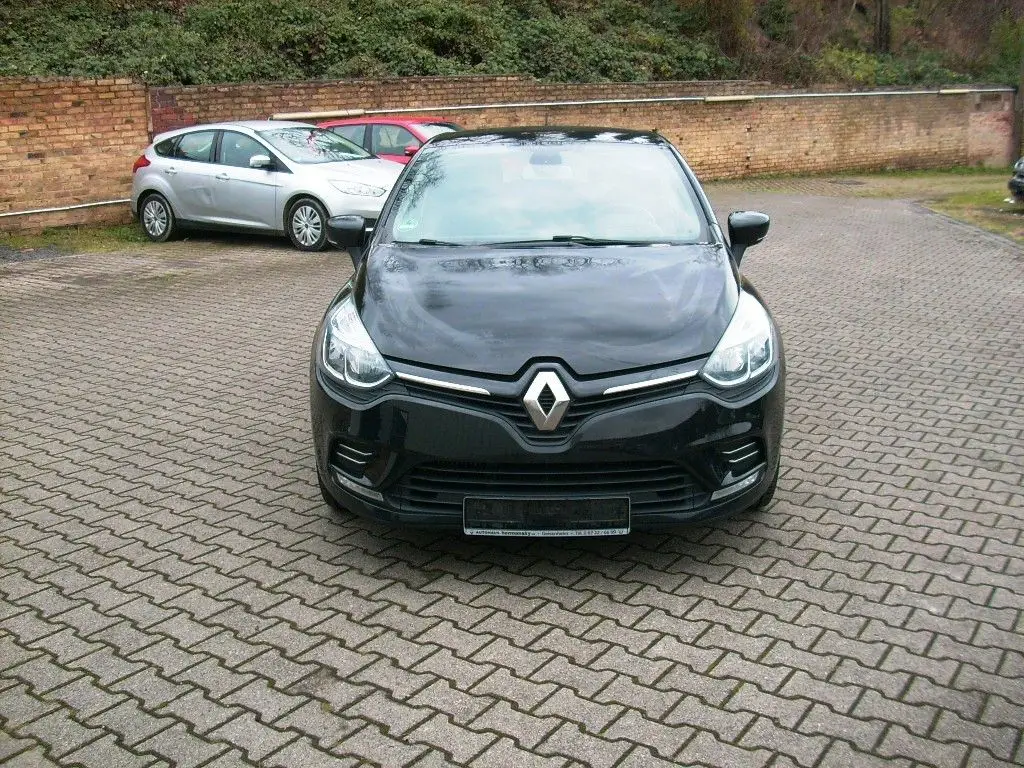 Photo 1 : Renault Clio 2017 Petrol