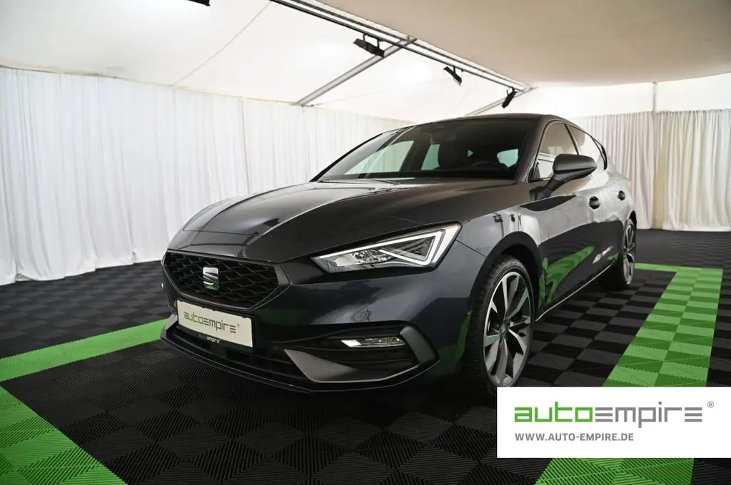 Photo 1 : Seat Leon 2023 Petrol