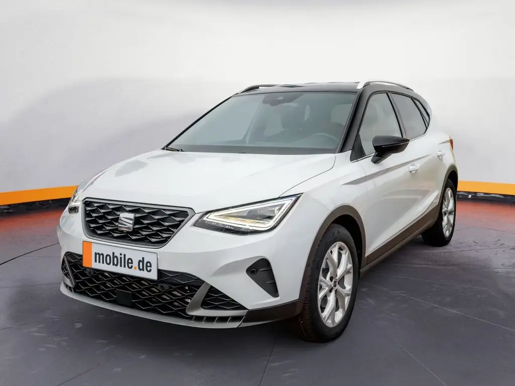 Photo 1 : Seat Arona 2023 Essence