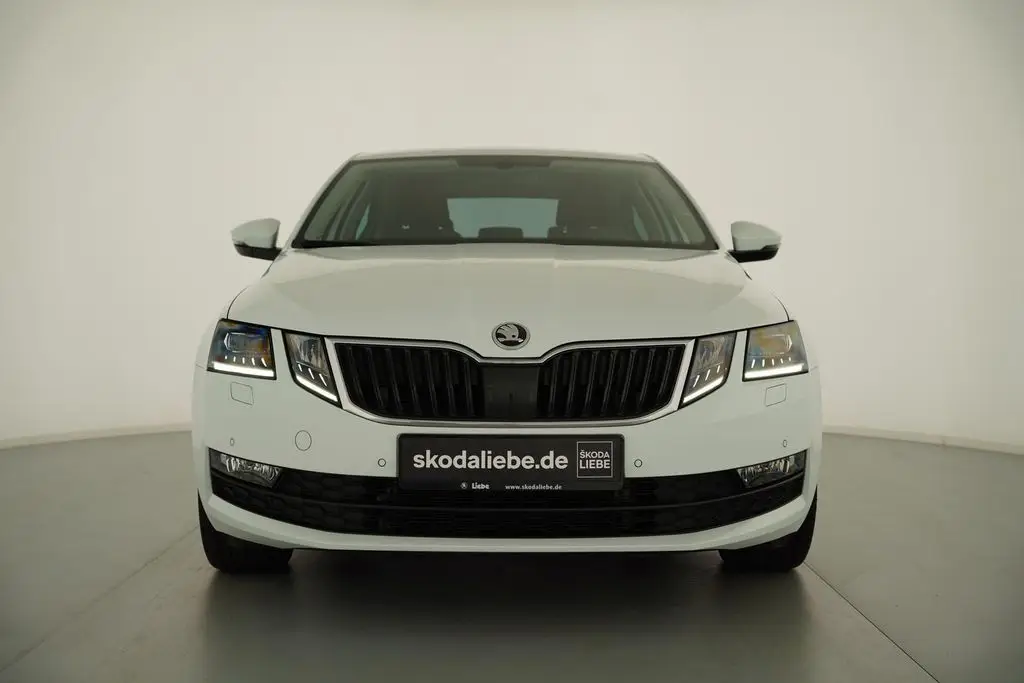 Photo 1 : Skoda Octavia 2017 Petrol