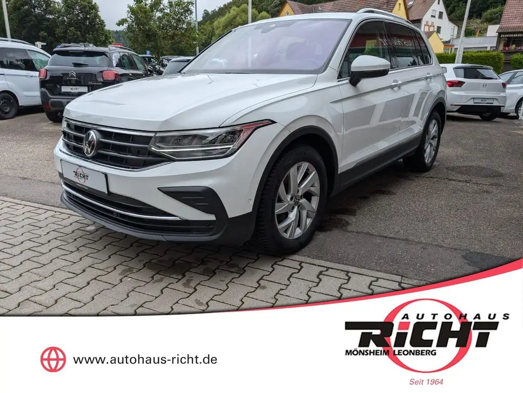 Photo 1 : Volkswagen Tiguan 2023 Petrol