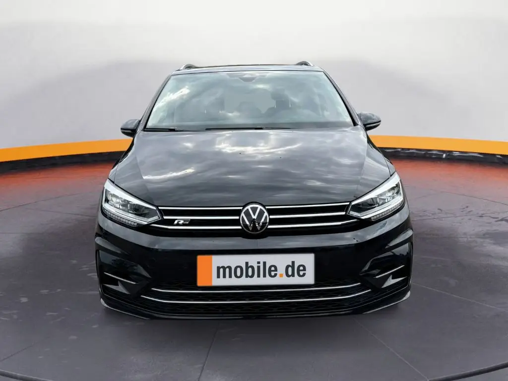 Photo 1 : Volkswagen Touran 2023 Essence