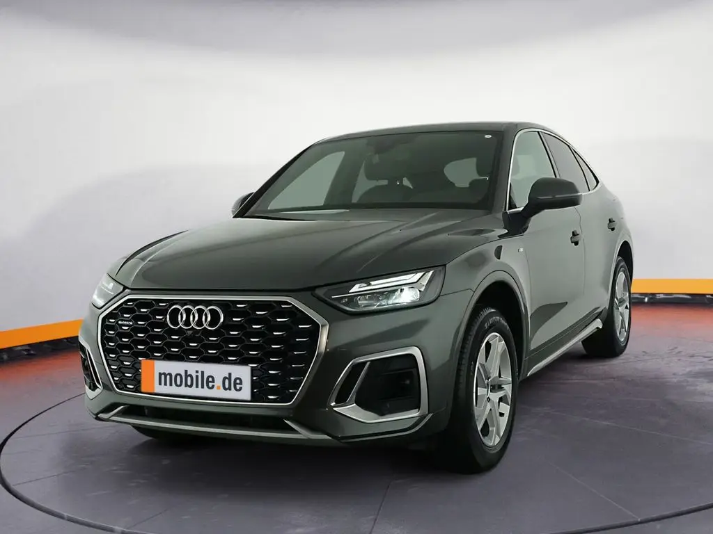 Photo 1 : Audi Q5 2021 Hybride