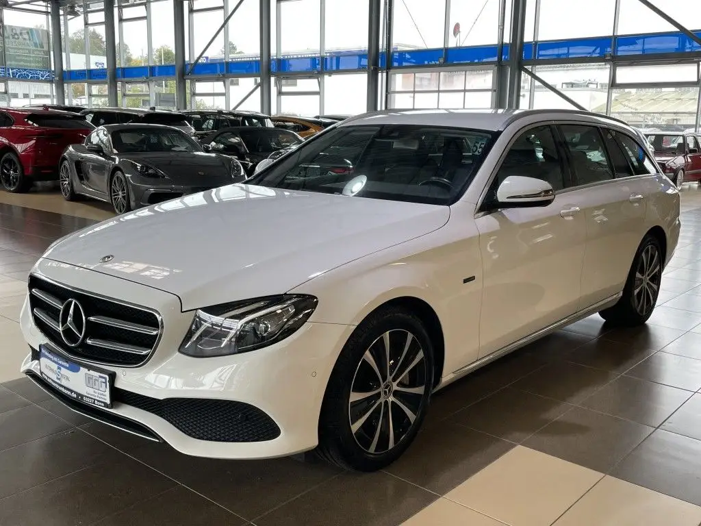 Photo 1 : Mercedes-benz Classe E 2019 Hybride