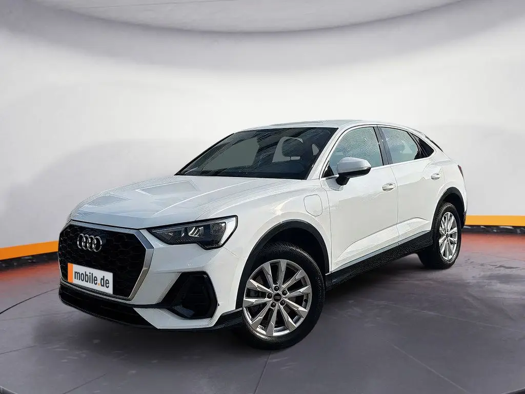 Photo 1 : Audi Q3 2022 Hybride