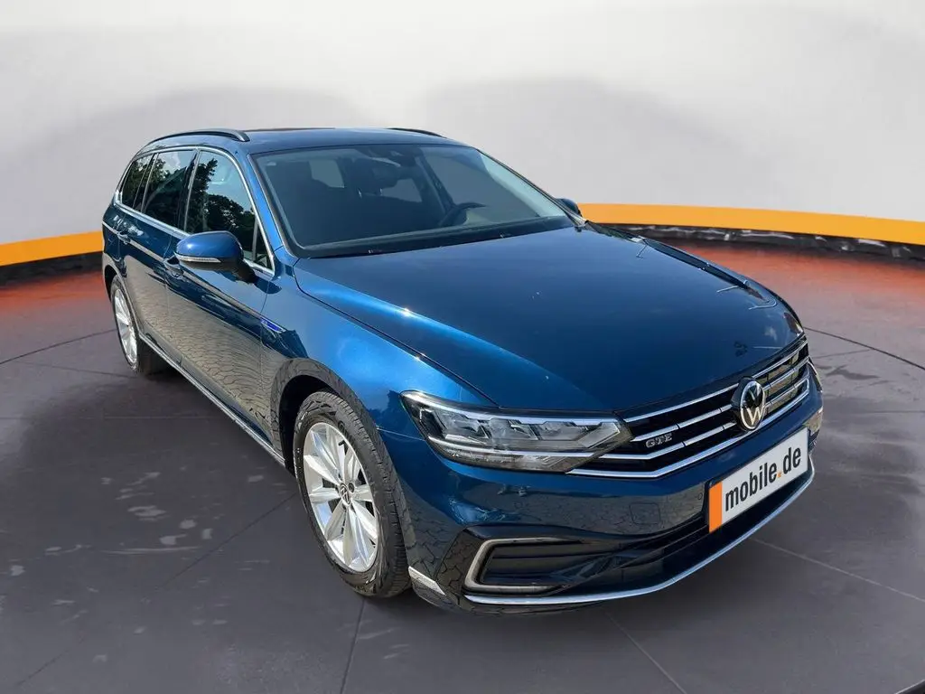 Photo 1 : Volkswagen Passat 2021 Hybride