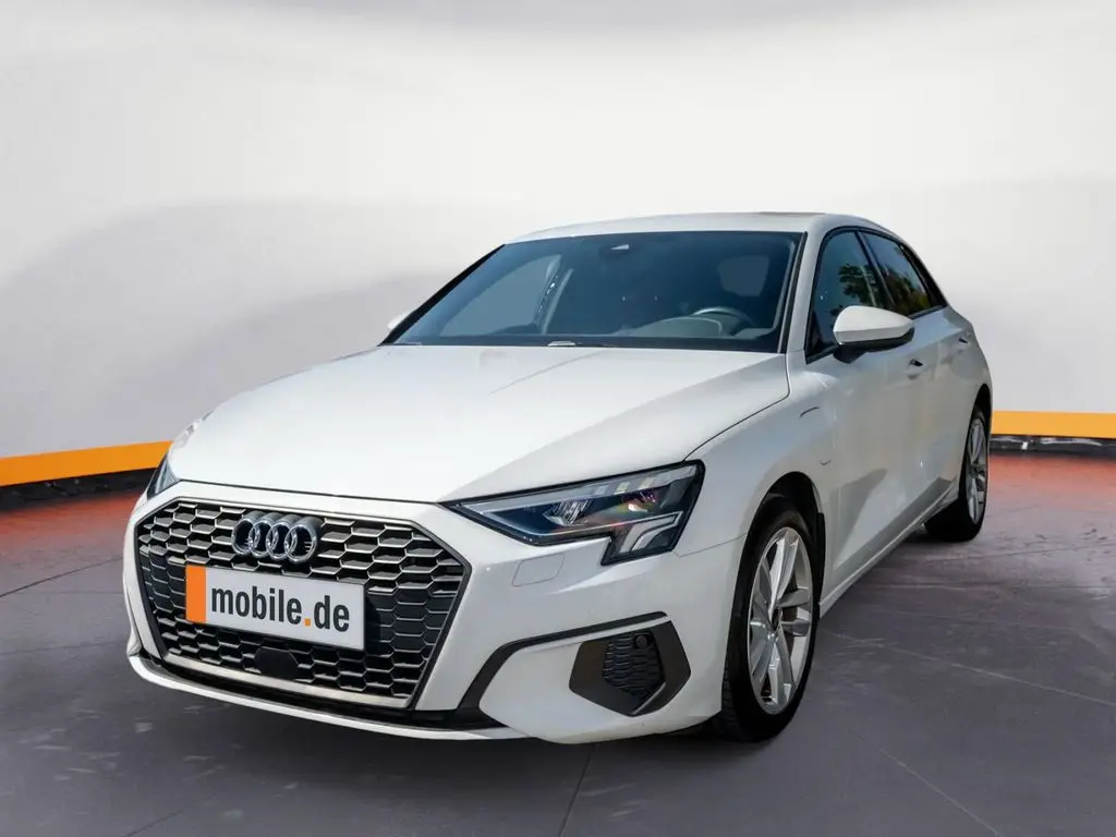 Photo 1 : Audi A3 2022 Hybrid