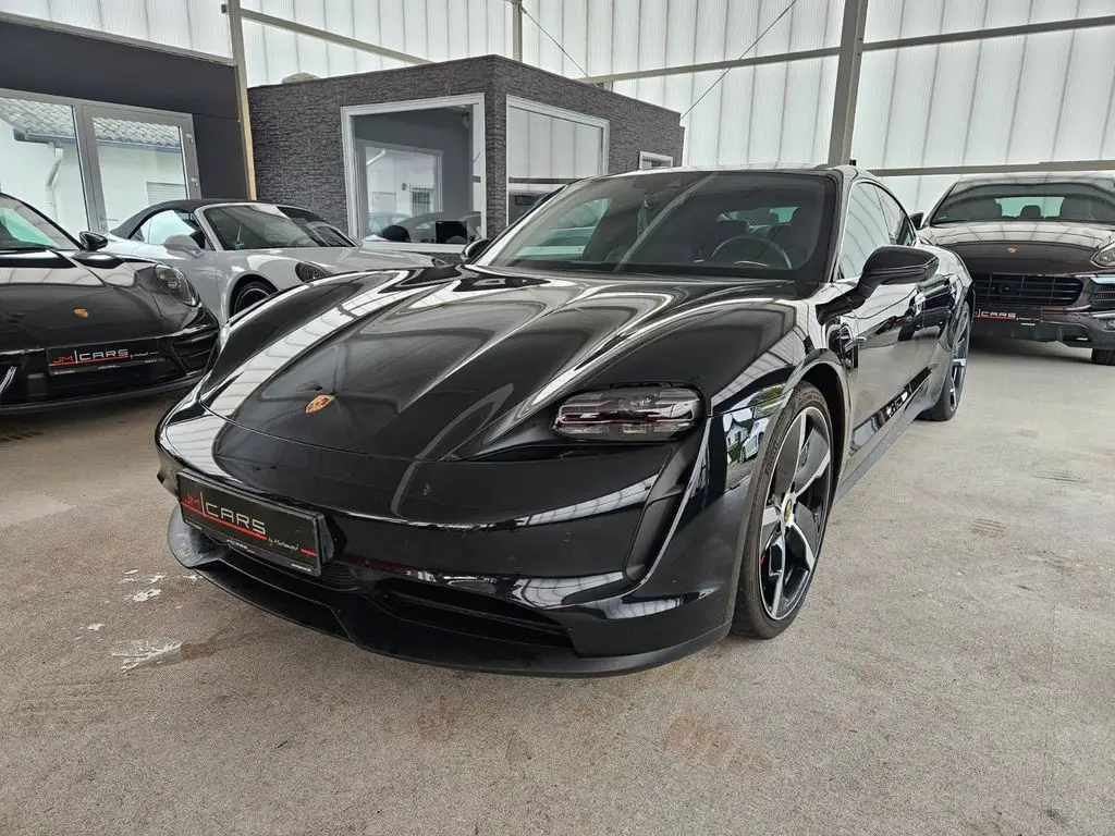 Photo 1 : Porsche Taycan 2020 Non renseigné