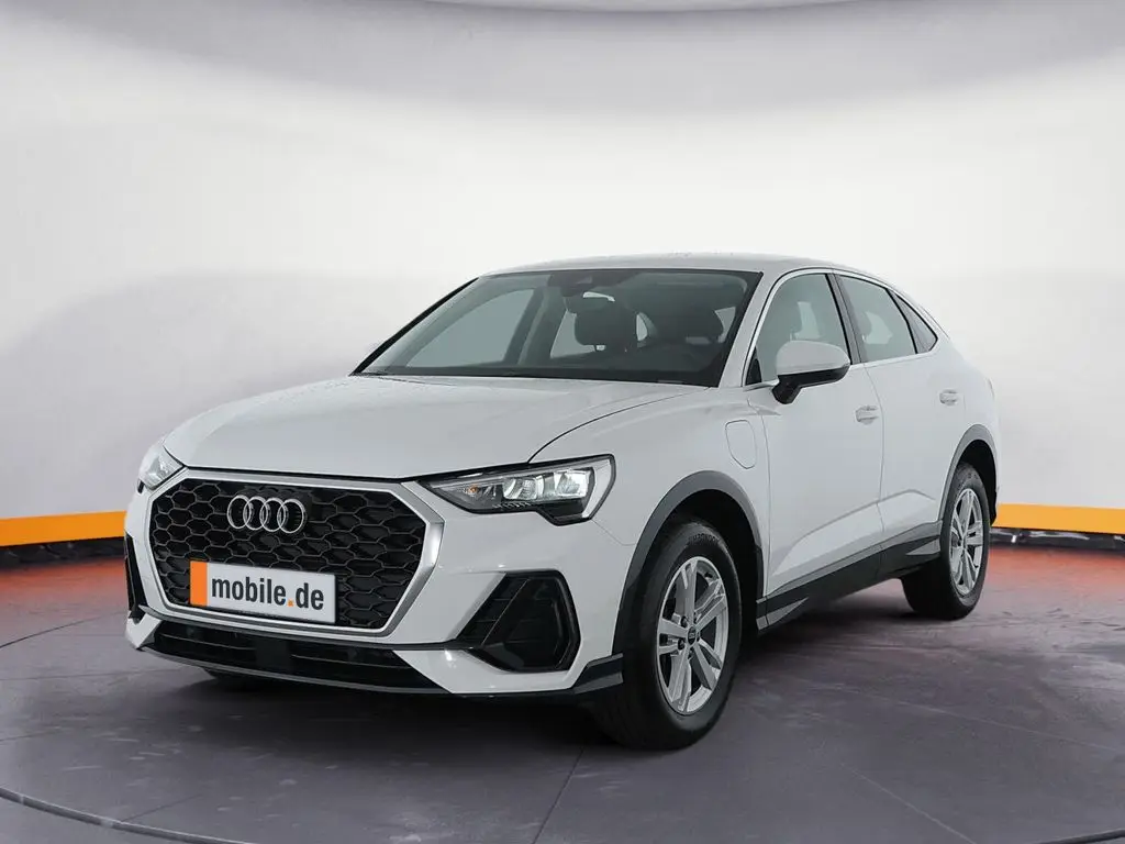 Photo 1 : Audi Q3 2021 Hybrid