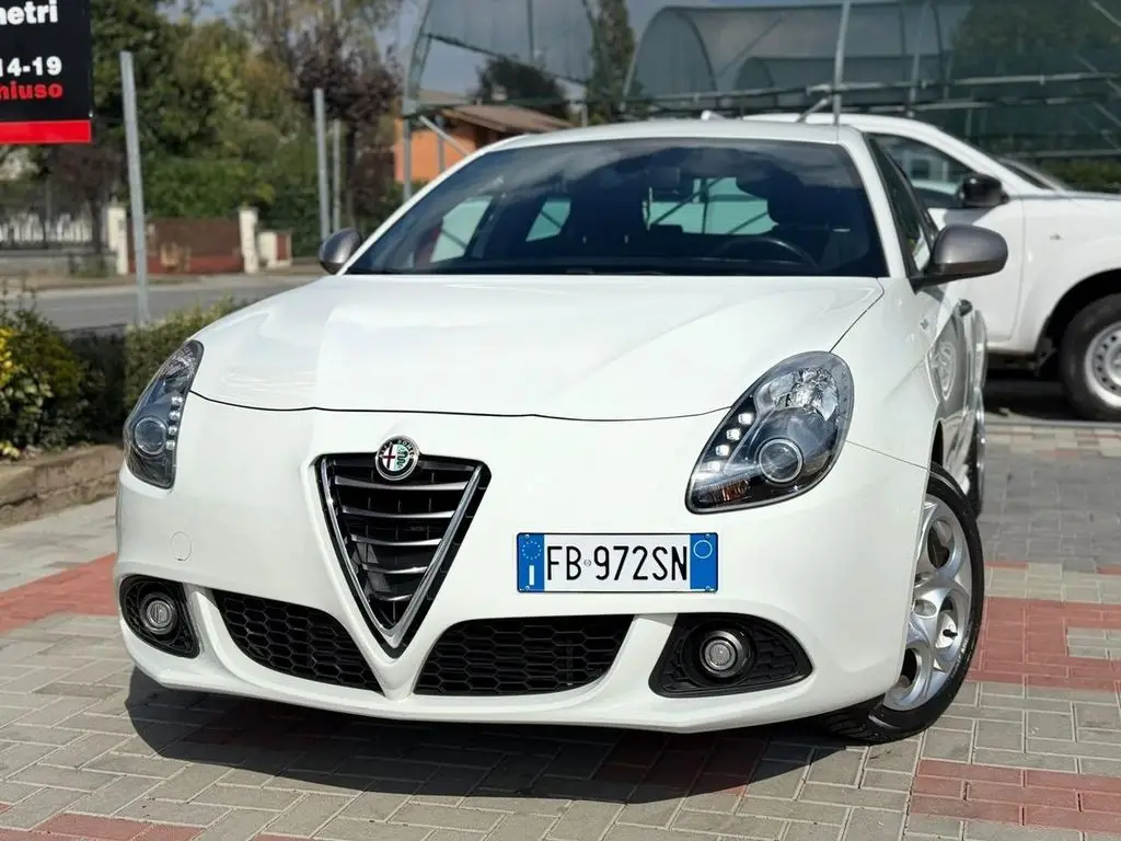 Photo 1 : Alfa Romeo Giulietta 2015 LPG