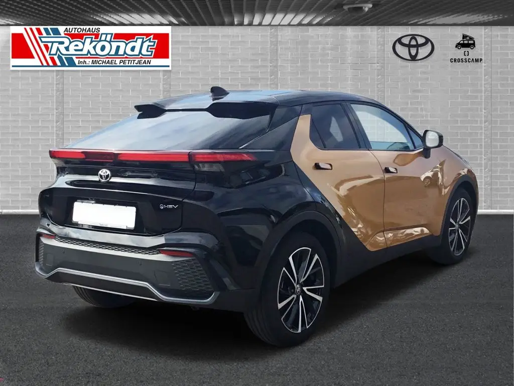 Photo 1 : Toyota C-hr 2024 Hybrid