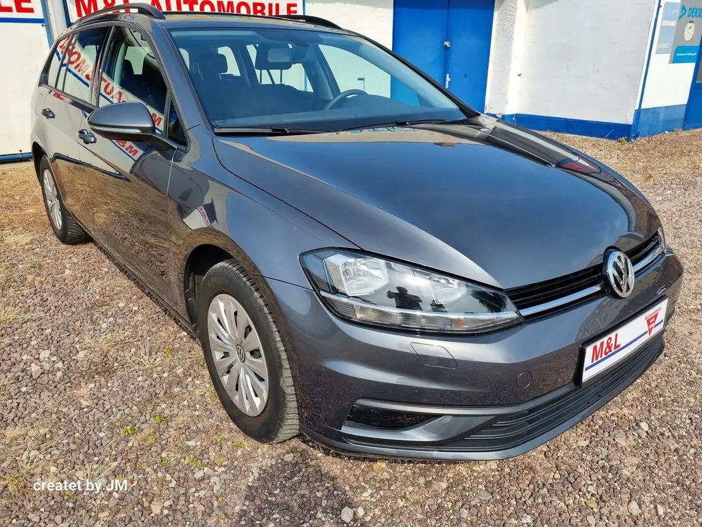 Photo 1 : Volkswagen Golf 2020 Essence