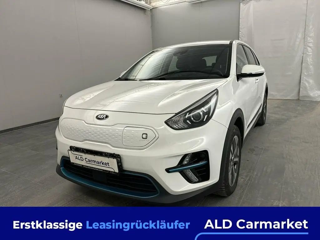 Photo 1 : Kia Niro 2021 Non renseigné