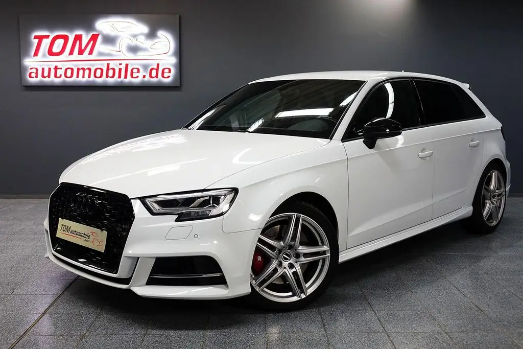 Photo 1 : Audi S3 2018 Petrol