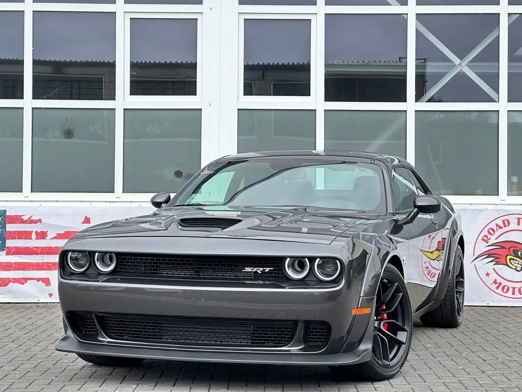 Photo 1 : Dodge Challenger 2022 Petrol