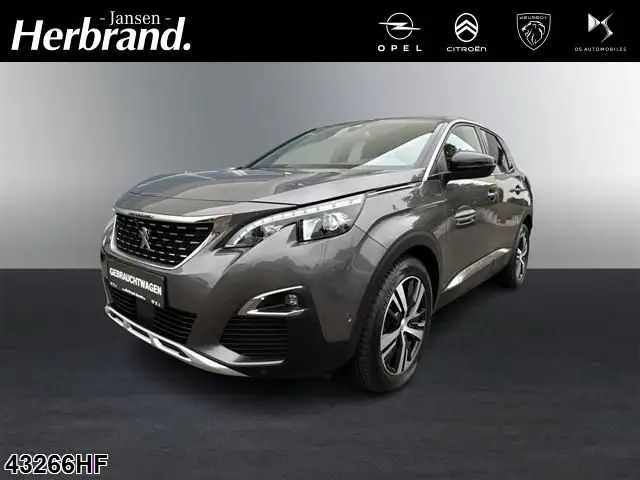 Photo 1 : Peugeot 3008 2020 Petrol