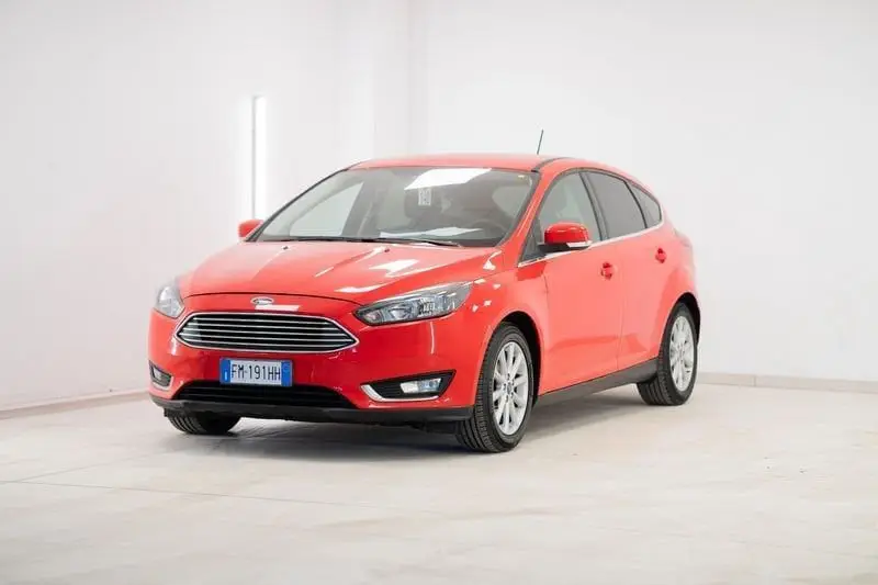 Photo 1 : Ford Focus 2017 LPG