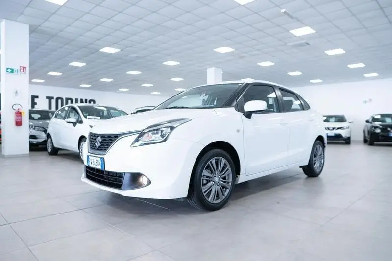 Photo 1 : Suzuki Baleno 2019 Essence