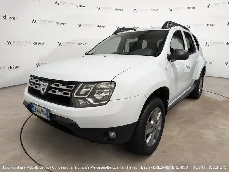 Photo 1 : Dacia Duster 2015 GPL