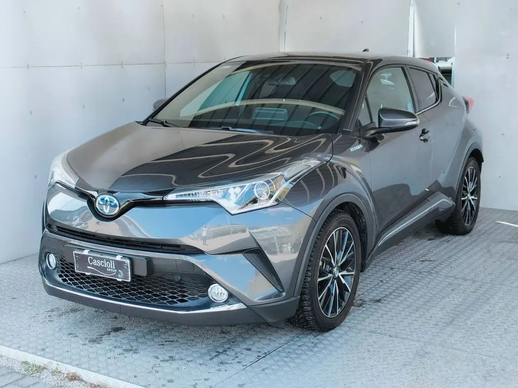 Photo 1 : Toyota C-hr 2018 Hybrid