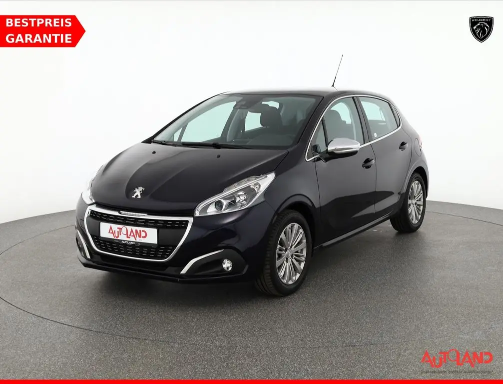 Photo 1 : Peugeot 208 2018 Petrol