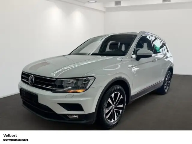 Photo 1 : Volkswagen Tiguan 2020 Essence