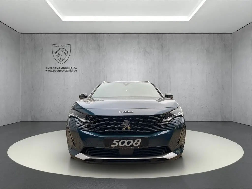 Photo 1 : Peugeot 5008 2024 Essence