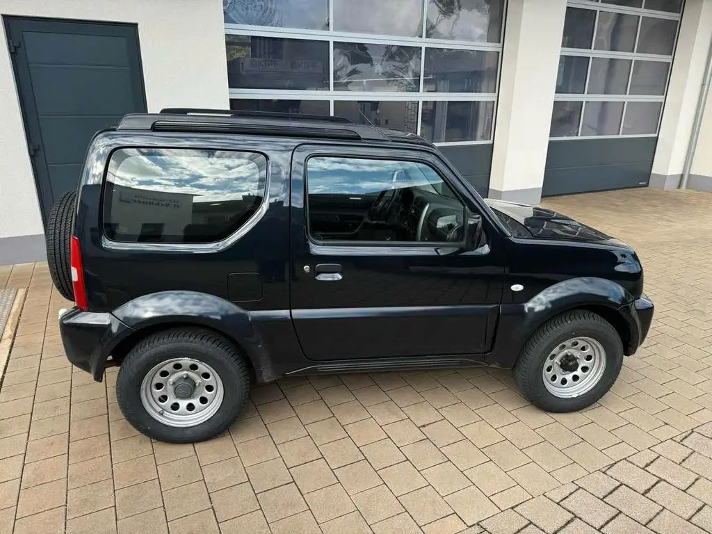 Photo 1 : Suzuki Jimny 2016 Petrol