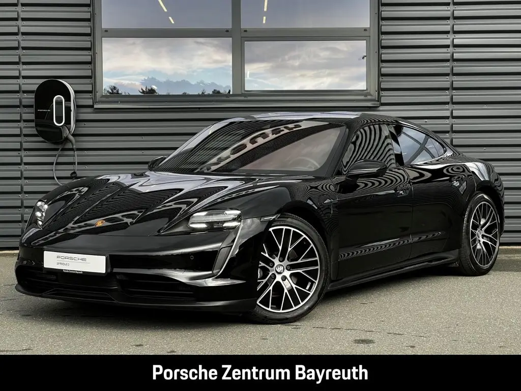 Photo 1 : Porsche Taycan 2021 Non renseigné