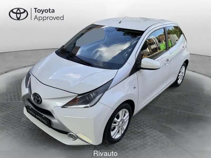 Photo 1 : Toyota Aygo X 2016 Essence