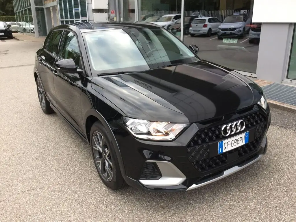 Photo 1 : Audi A1 2021 Essence