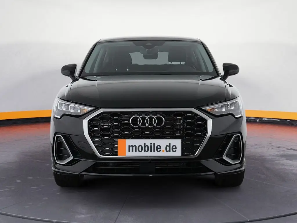 Photo 1 : Audi Q3 2024 Diesel