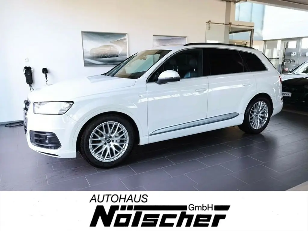 Photo 1 : Audi Q7 2016 Diesel