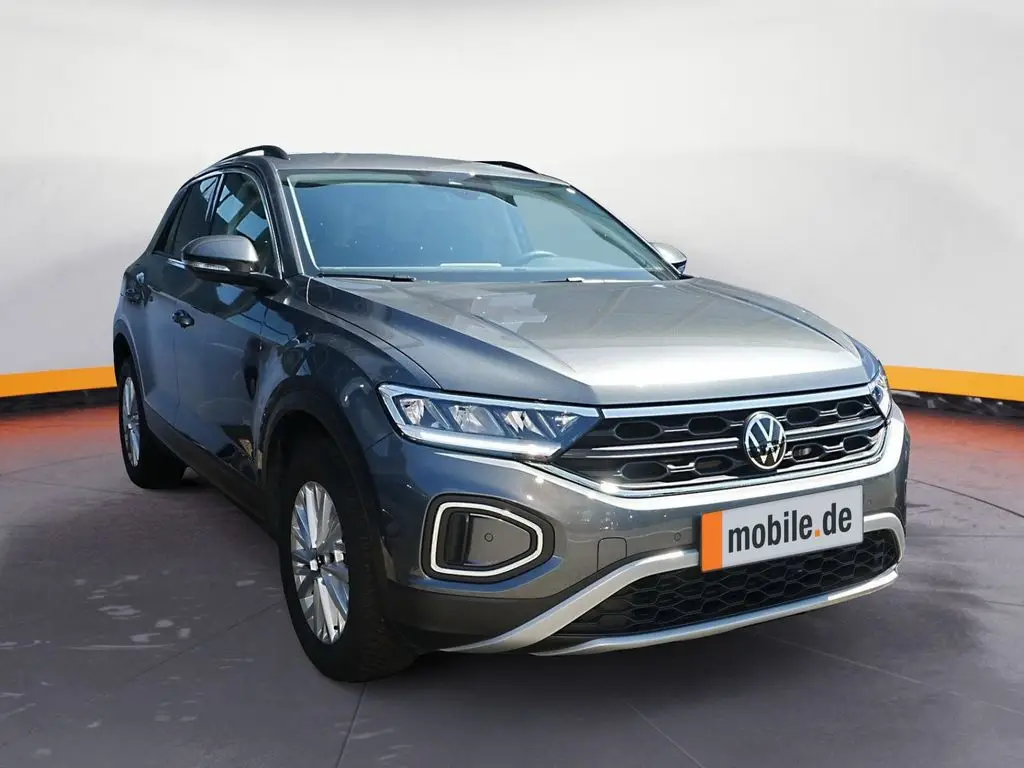 Photo 1 : Volkswagen T-roc 2024 Petrol