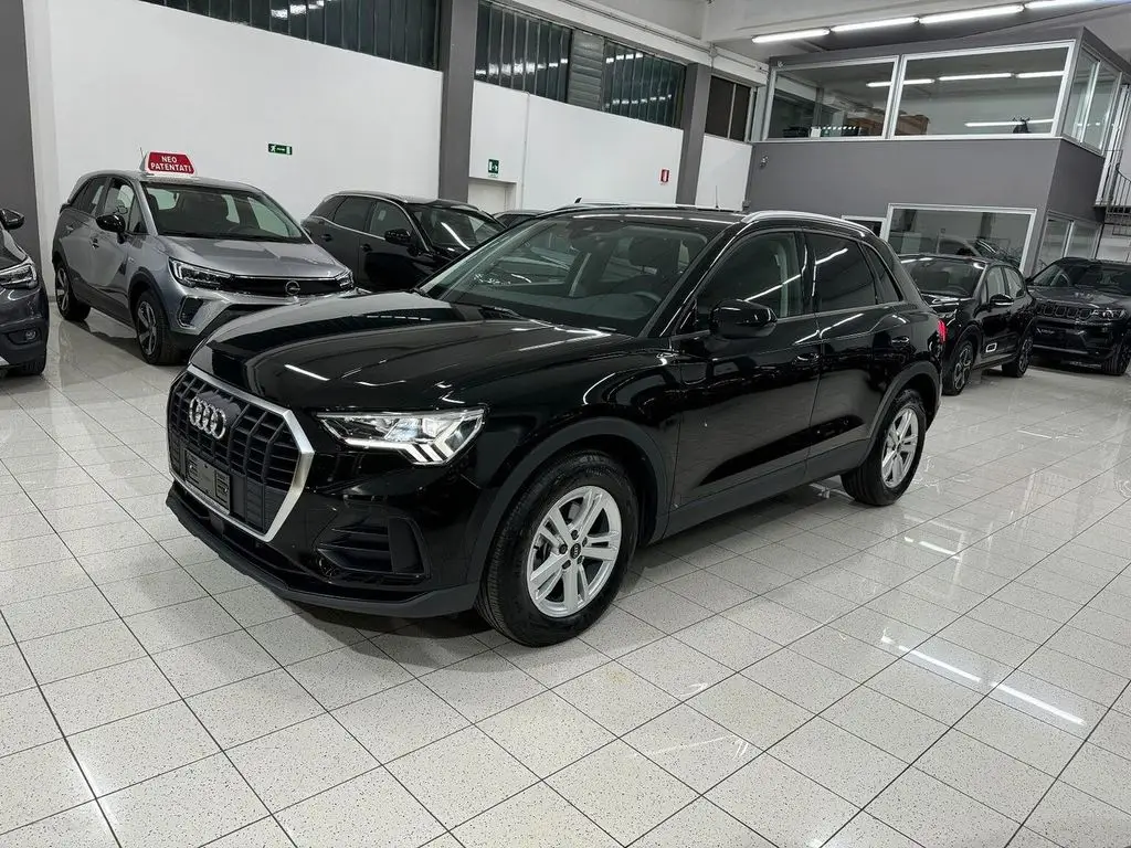 Photo 1 : Audi Q3 2022 Diesel