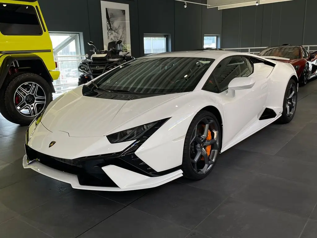 Photo 1 : Lamborghini Huracan 2024 Petrol